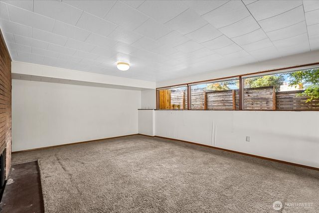 131 109th Avenue SE, Bellevue, WA 98004
