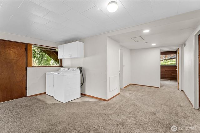 131 109th Avenue SE, Bellevue, WA 98004