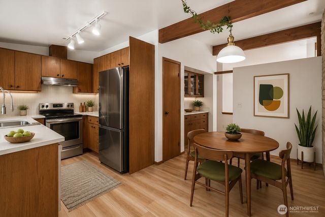 131 109th Avenue SE, Bellevue, WA 98004