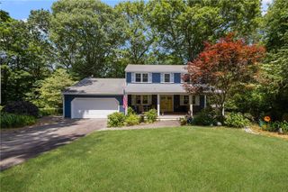 68 Daniel Drive, North Kingstown, RI 02852