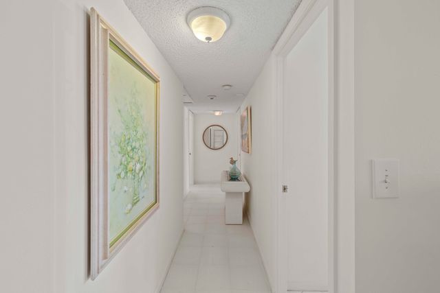 951 De Soto Road 232, Boca Raton, FL 33432