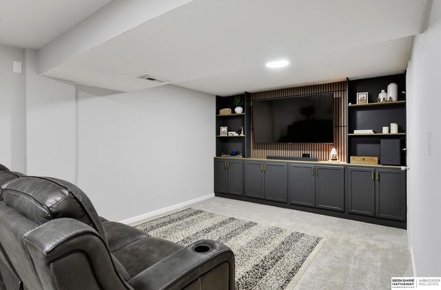 14011 Monroe Street, Omaha, NE 68137