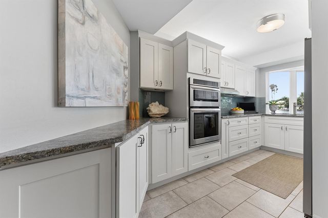 555 SE 6TH Avenue 1B, Delray Beach, FL 33483