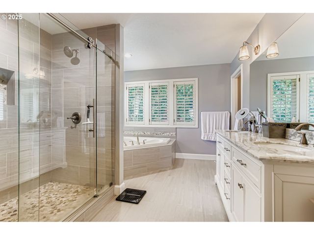 16360 Sw NIGHTHAWK Dr, Beaverton, OR 97007