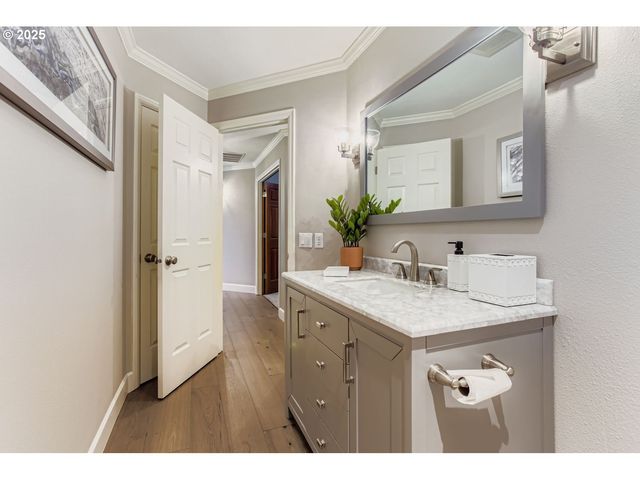 16360 Sw NIGHTHAWK Dr, Beaverton, OR 97007