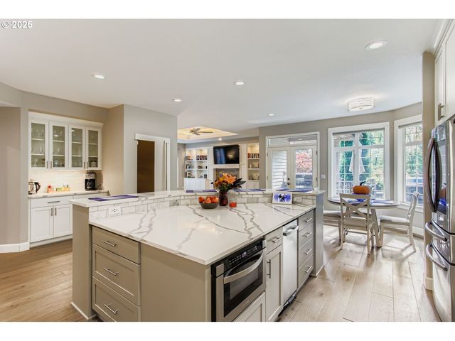 16360 Sw NIGHTHAWK Dr, Beaverton, OR 97007