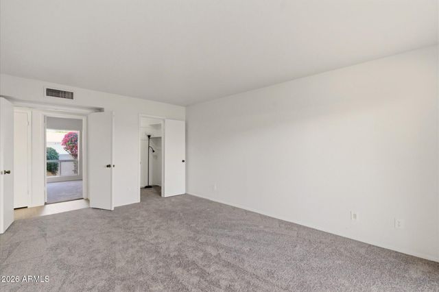 4016 W GRISWOLD Road, Phoenix, AZ 85051