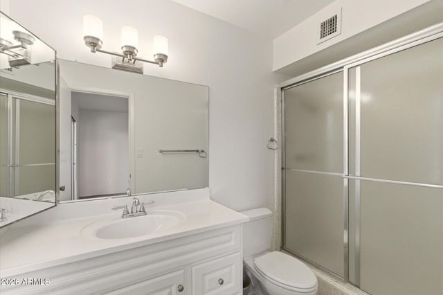 4016 W GRISWOLD Road, Phoenix, AZ 85051