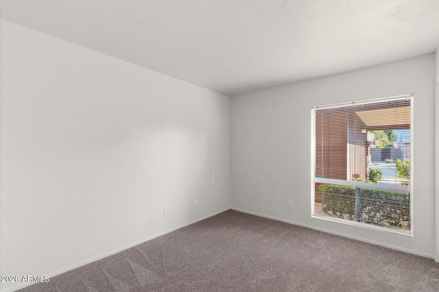 4016 W GRISWOLD Road, Phoenix, AZ 85051