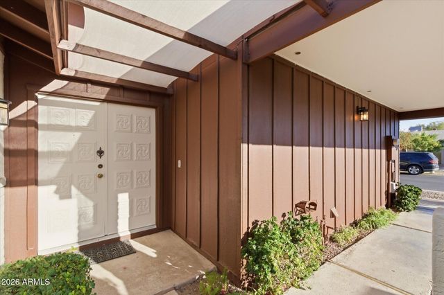 4016 W GRISWOLD Road, Phoenix, AZ 85051