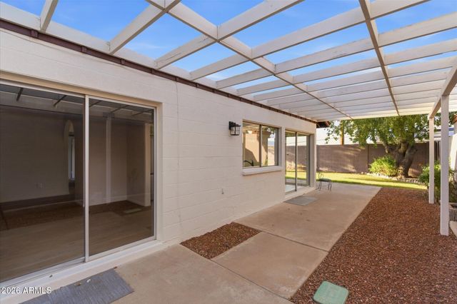 4016 W GRISWOLD Road, Phoenix, AZ 85051