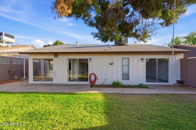 4016 W GRISWOLD Road, Phoenix, AZ 85051