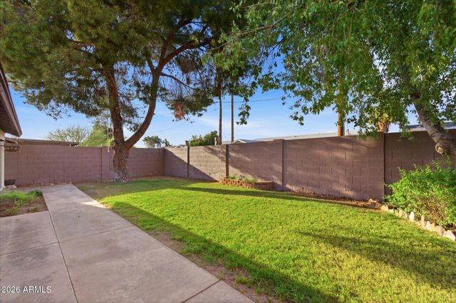 4016 W GRISWOLD Road, Phoenix, AZ 85051