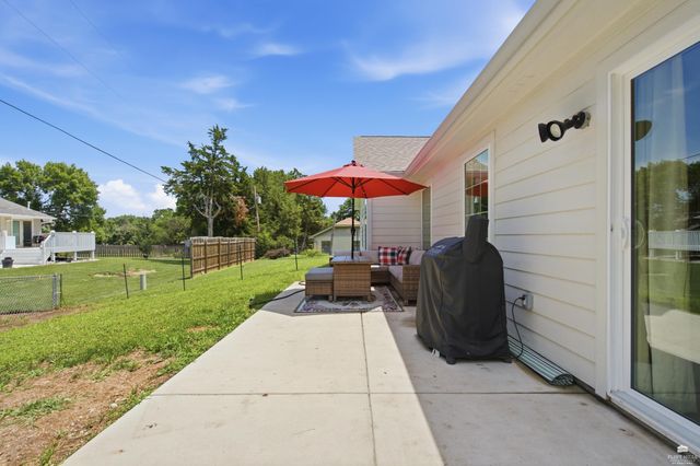 2112 Farmingdale Court, Manhattan, KS 66503