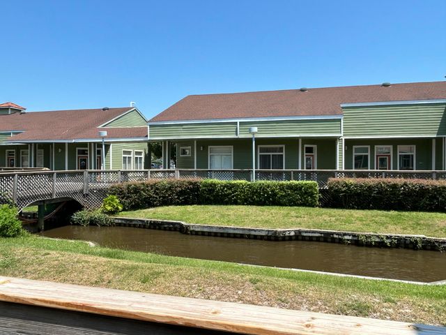 348 Miracle Strip Parkway, 24, Fort Walton Beach, FL 32548