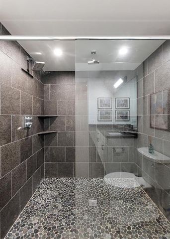 2404 Uplong Street, West Bloomfield, MI 48324