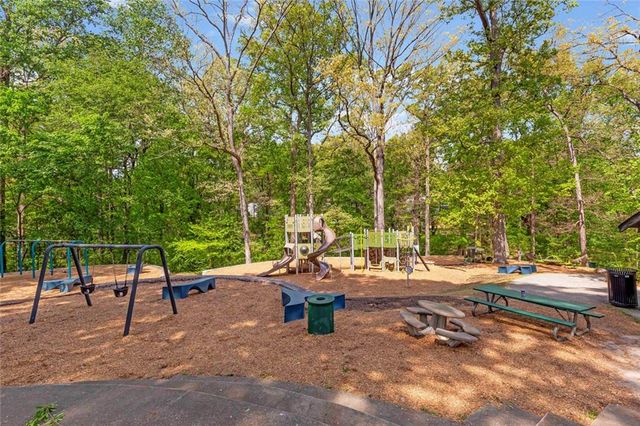 1840 Woodland Hills Avenue NW, Atlanta, GA 30318