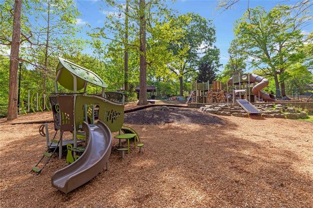 1840 Woodland Hills Avenue NW, Atlanta, GA 30318
