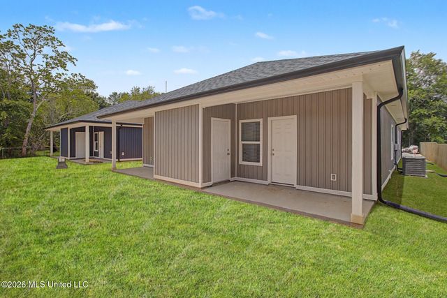 12293 Massachusetts Road, A, Ocean Springs, MS 39564