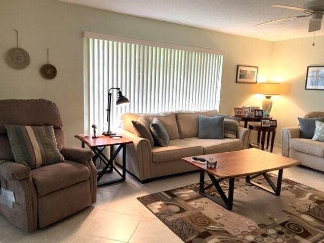 237 HIGH POINT Court W A, Delray Beach, FL 33445