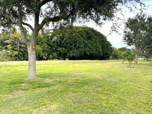 237 HIGH POINT Court W A, Delray Beach, FL 33445