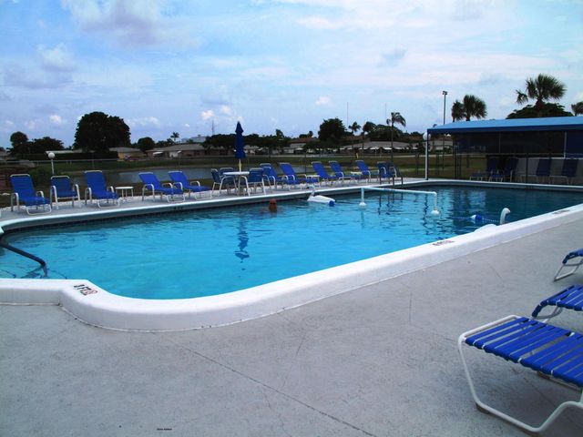 237 HIGH POINT Court W A, Delray Beach, FL 33445