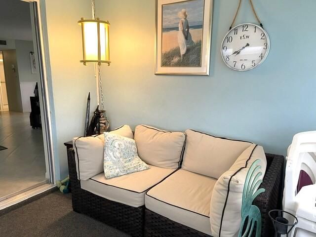 237 HIGH POINT Court W A, Delray Beach, FL 33445