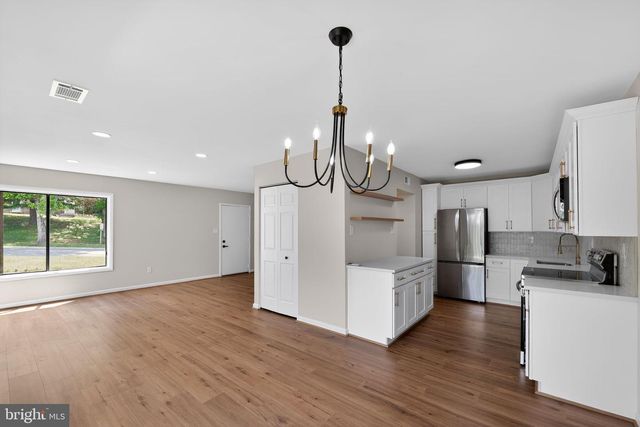 9492 TIMESWEEP LN, Columbia, MD 21045