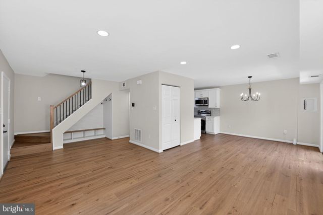 9492 TIMESWEEP LN, Columbia, MD 21045