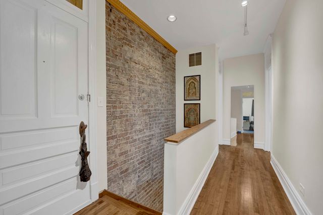 1400 W Flournoy Street, Chicago, IL 60607