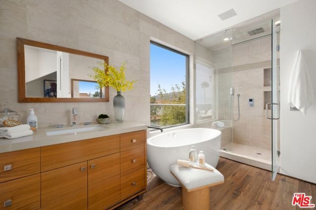 17713 Posetano Road, Pacific Palisades (los Angeles), CA 90272
