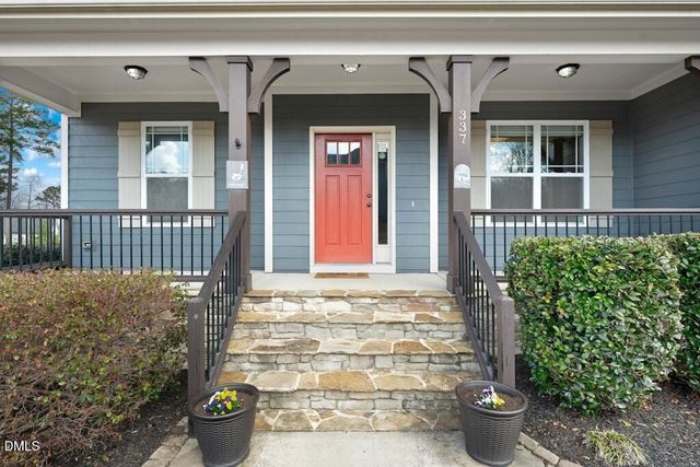 337 Grantwood Drive, Clayton, NC 27527