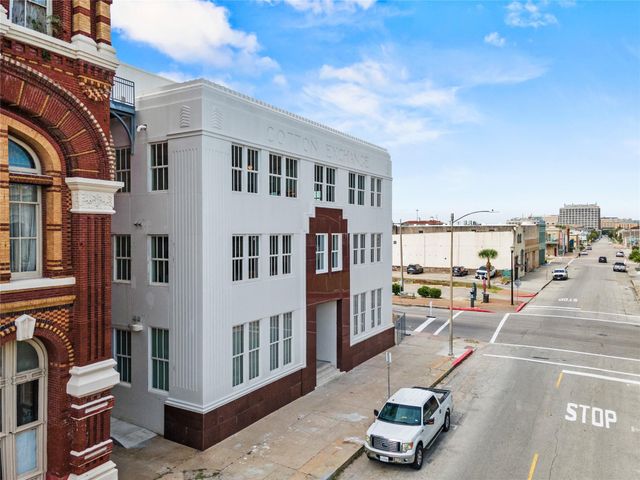 2102 Mechanic Street 105, Galveston, TX 77550
