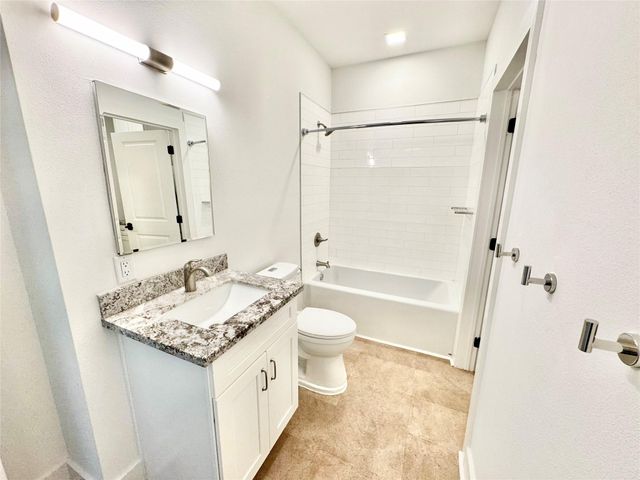 2102 Mechanic Street 105, Galveston, TX 77550