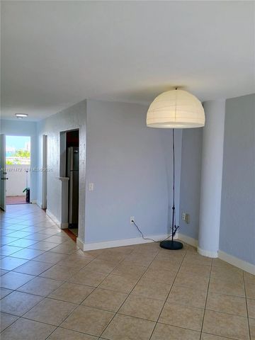 7904 West Dr 706, North Bay Village, FL 33141