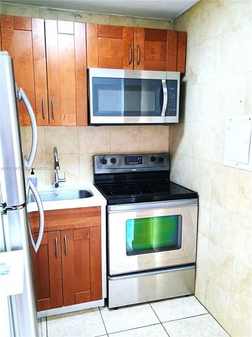 7904 West Dr 706, North Bay Village, FL 33141