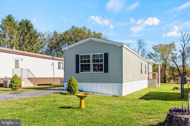 116 BROWNSTONE PARK, Hummelstown, PA 17036