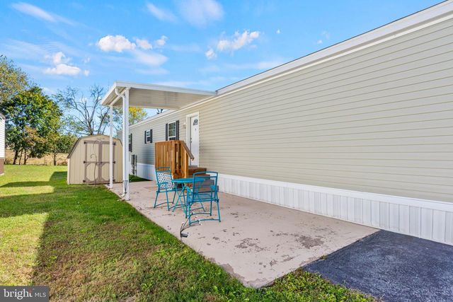 116 BROWNSTONE PARK, Hummelstown, PA 17036