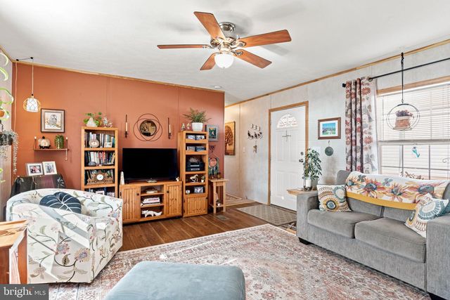 116 BROWNSTONE PARK, Hummelstown, PA 17036