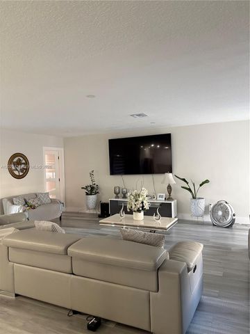 74 ter N 74 ter, Hollywood, FL 33024