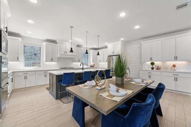 5722 Logan Ridge Lane, Fulshear, TX 77441