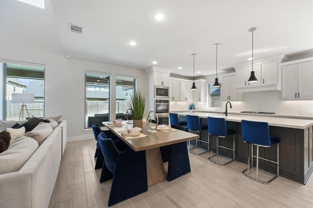 5722 Logan Ridge Lane, Fulshear, TX 77441