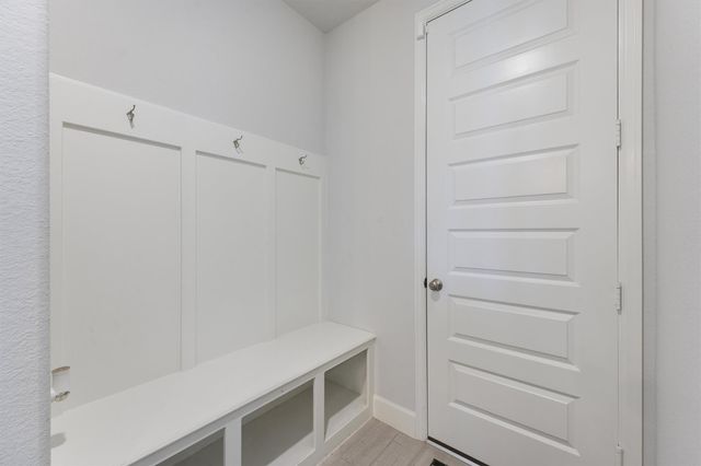 5722 Logan Ridge Lane, Fulshear, TX 77441