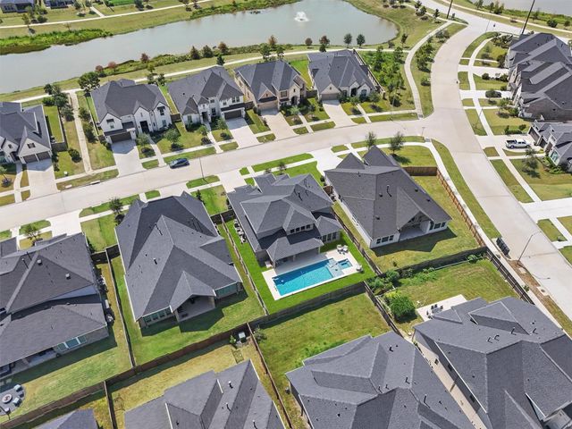 5722 Logan Ridge Lane, Fulshear, TX 77441