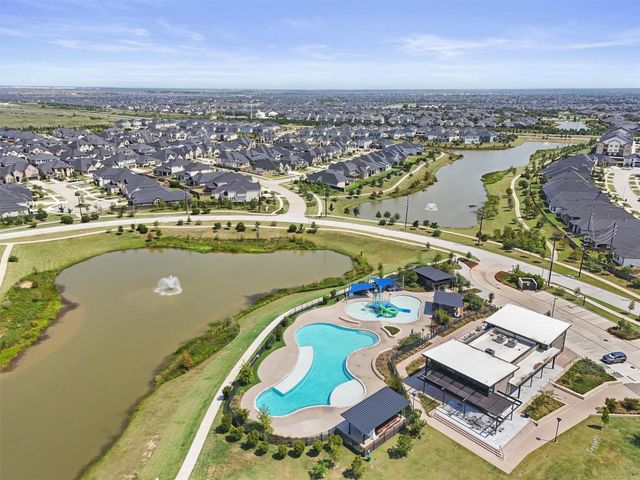 5722 Logan Ridge Lane, Fulshear, TX 77441