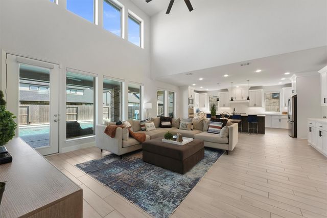 5722 Logan Ridge Lane, Fulshear, TX 77441