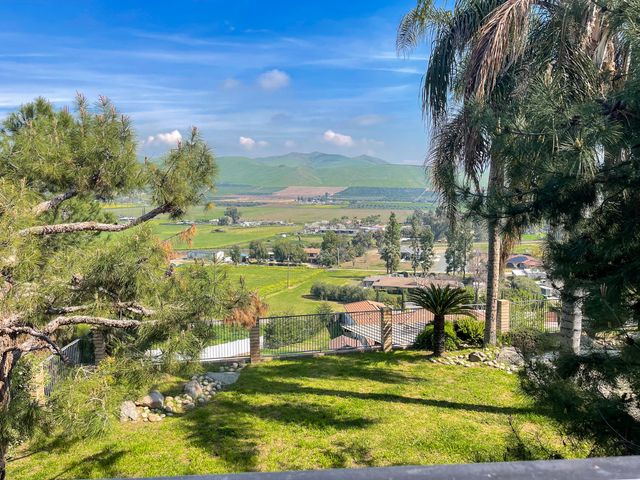 1380 N Highland Drive, Porterville, CA 93257