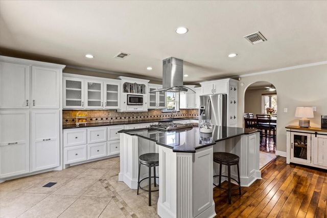 3411 Dominique Drive, Galveston, TX 77551