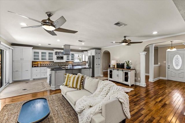 3411 Dominique Drive, Galveston, TX 77551