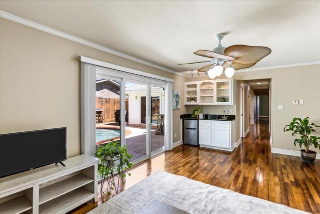 3411 Dominique Drive, Galveston, TX 77551